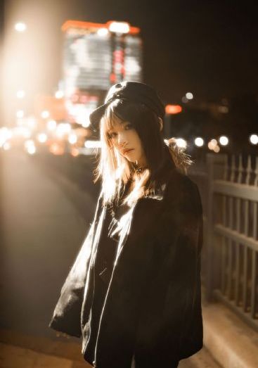 亚洲欧美制服久精品_HD电影完整版