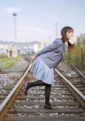 女人60岁半夜莲花还开吗_高清完整版高清视频观看