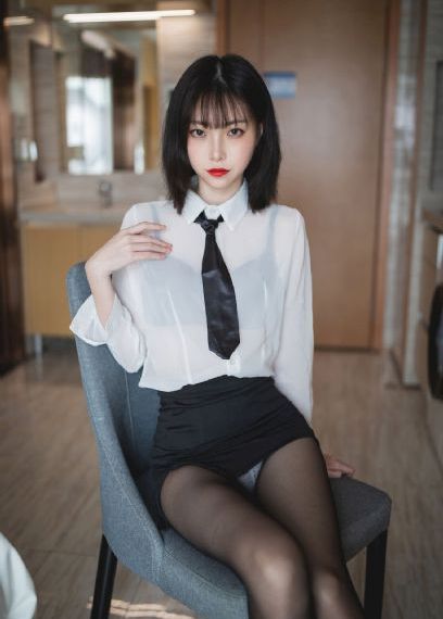 久久人人爽人人爽人人片av卡_4K在线观看高清